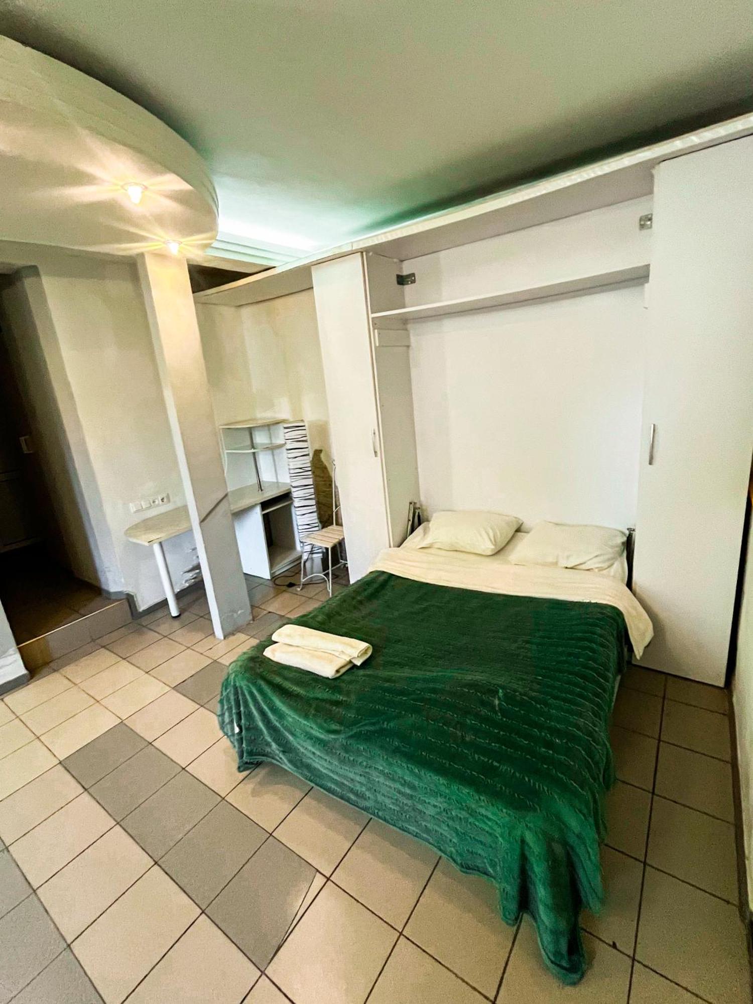 Studio Bucuresti Chişinǎu Buitenkant foto